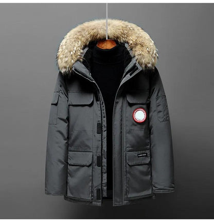 Parka classico con cappuccio in pelliccia sintetica, chiusura con cerniera